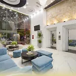 De Pansy Residences