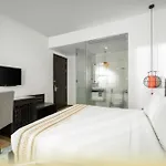 De Pansy Residences